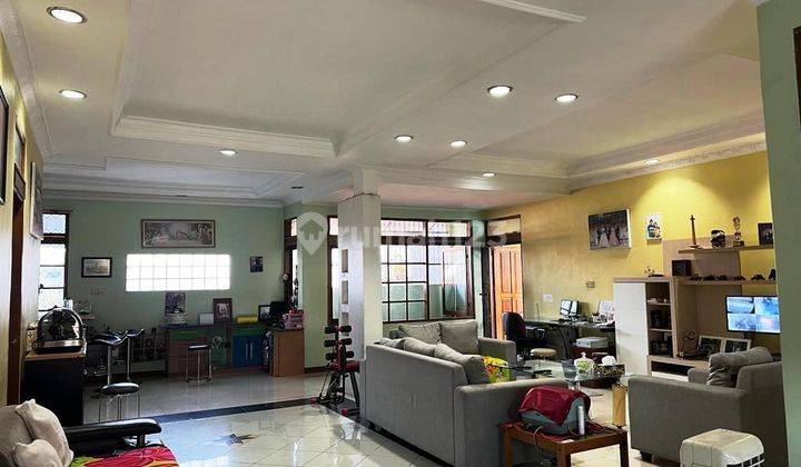 Rumah Cantik 2 Lantai Siap Huni Di Taman Holis Indah 2