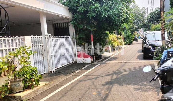 Rumah 2 Lantai di Jalan Nilam Sumur Batu Jakarta Pusat 2