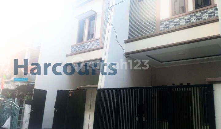 Jual Rumah Bagus 3 Lantai di Tomang Jakarta Barat H J 