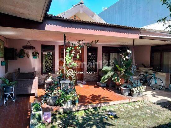 Rumah di Kawasan Komersial Dan Pusat Bisnis Depok di Jl. Kartini Raya . Sangat Cocok Buat Usaha 2