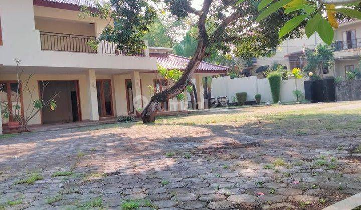 Rumah Eklusive Dikawasan Kemang Jakarta Selatan 2