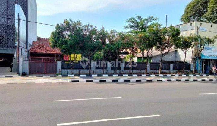 Rumah Tua di Kawasan Pusat Bisnis Komersial, Pusat Pemerintahan , Pusat Perdagangan  Dan Pusat Kuliner Depok  sangat cocok buat Usaha Lokasi berada diKawasan Premiun Kota DEPOK. 2