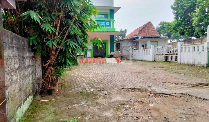 Gedung  2 Lt dan Rumah  dengan Halaman Luas di Kawasan Bisnis Depok Jawa Barat 2