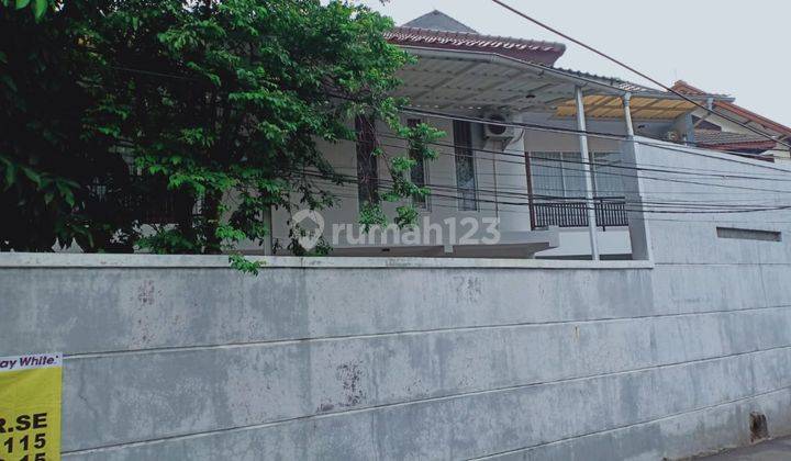 Rumah Bagus dan Eklusive Siap Huni  selangkah ke Pondok Indah   di Daerah  Kebayoran Baru Jakarta Selatan 2