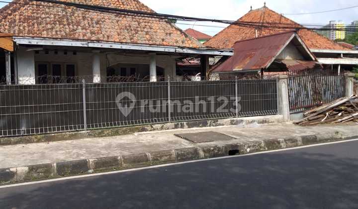 Rumah Tua Murah Lokasi Premium Di Menteng, Jakarta Pusat Rumah Tua Murah Lokasi Premium Di Menteng, Jakarta Pusat