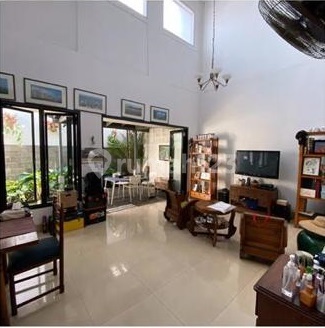 Rumah Cantik Jl. Cilandak Dalam , Jaksel