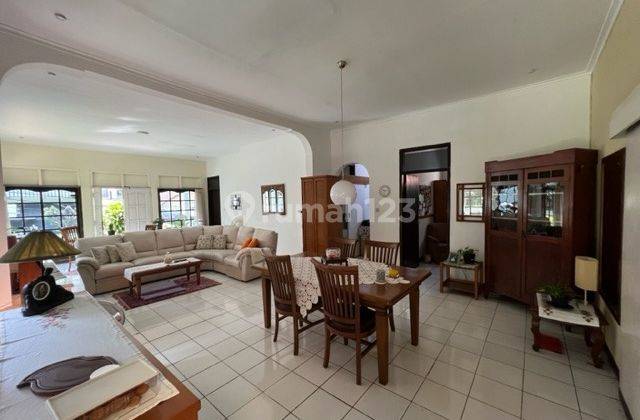 Rumah Lux Terawat di jl Kawista, Cigadung Bandung 2