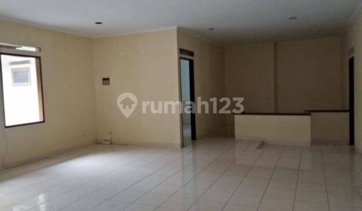 Rumah Heritage di Dago Dekat Kampus Unpad Dipatiukur, Borromeous