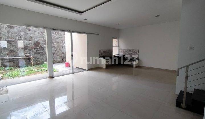 Rumah 2 Lantai Bagus Unfurnished SHM di Geger Kalong, Bandung Rumah 2 Lantai Bagus Unfurnished SHM di Geger Kalong, Bandung