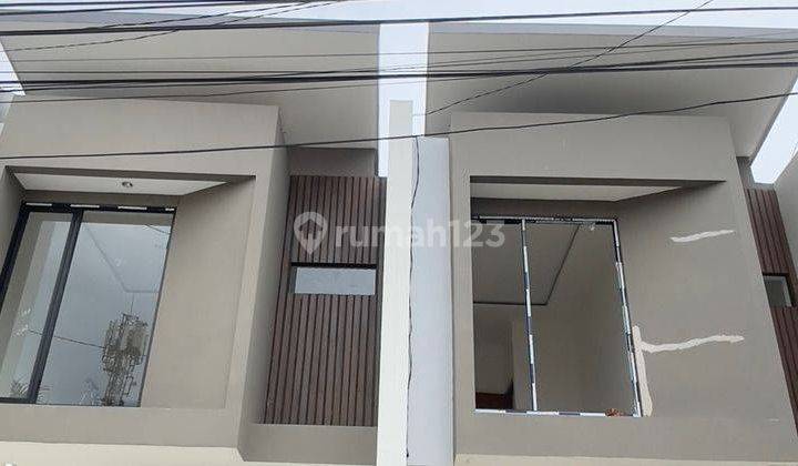 Rumah 2 Lantai Bagus Unfurnished SHM di Taman Kopo Indah Iii, Bandung 2