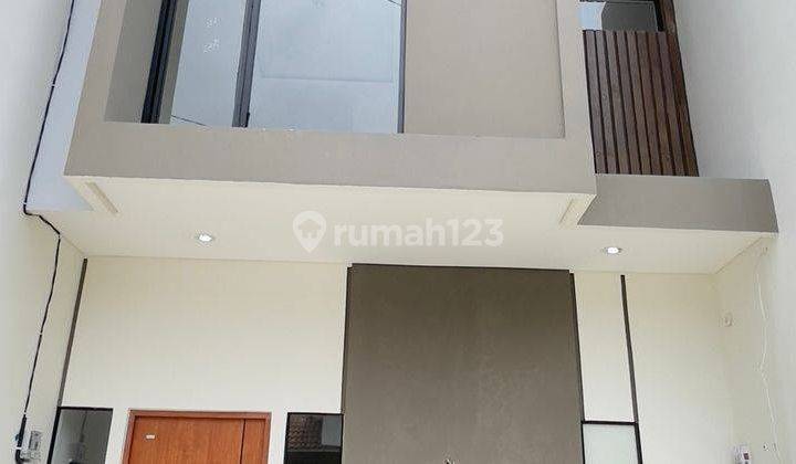 Rumah 2 Lantai Bagus Unfurnished SHM di Taman Kopo Indah Iii, Bandung 1