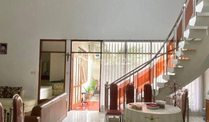 Rumah 2 Lantai Bagus Unfurnished SHM di Taman Mutiara, Cimahi