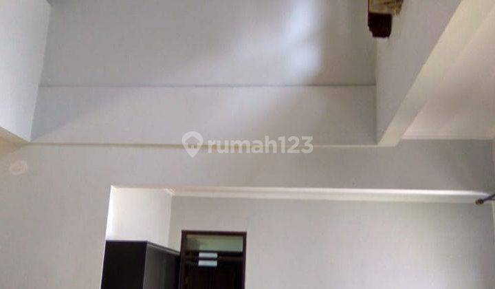 Rumah 2 Lantai Bagus Semi Furnished SHM di Batu Nunggal, Bandung 1