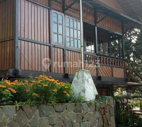 Villa 2 Lantai Istana Bunga Lembang Bandung Barat Parongpong 1