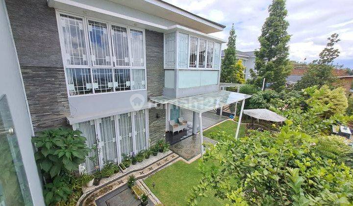 Rumah Mewah Di Atas Bukit Dago View Bandung Golf