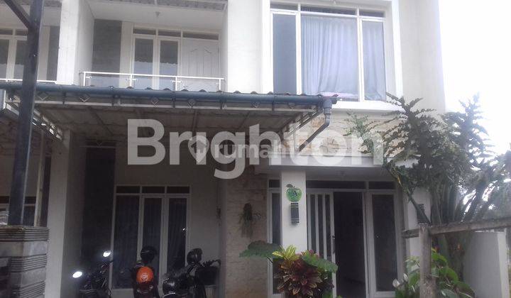 Rumah 2 lantai di Batu dekat Jatim Park 3 1