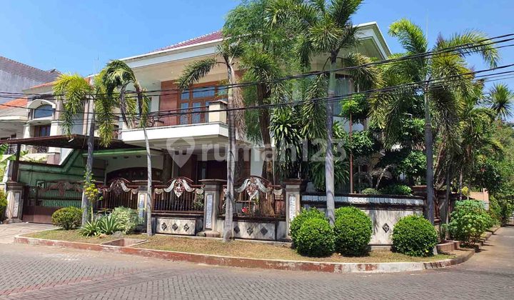 Rumah di Araya Surabaya Timur, Mewah, Klasik, Hadap Utara, Luas tanah 650 m2, Siap Huni 2