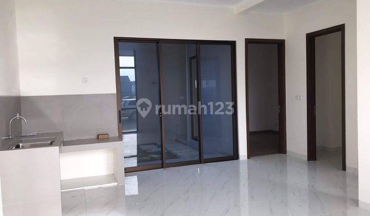 Rumah Bagus Di Cluster Dakota Suwarna Sutera R1595 1