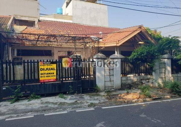 Rumah Hoek hitung tanah-Kayu Putih- LT. 312-SHM-di bawah NJOP 1