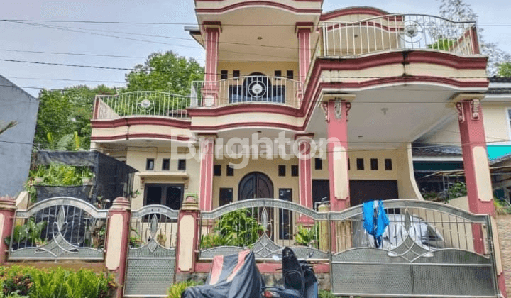 rumah tingkat 2 dekat Kolam renang Caribbean regency 1