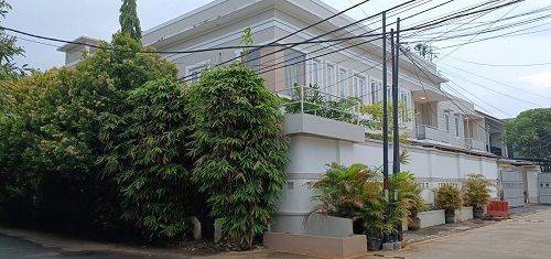 RUMAH DALAM KOMPLEK - AKSES MUDAH - LOKASI KEMANG SELATAN - JAKARTA SELATAN 1