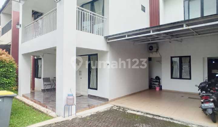 Main house and boarding house in Cipete