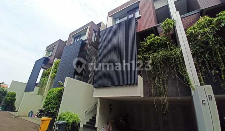 Townhouse Cilandak dekat Citos