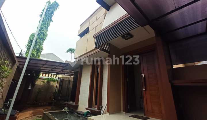 Ready-to-Occupy House near Cipete MRT Station
