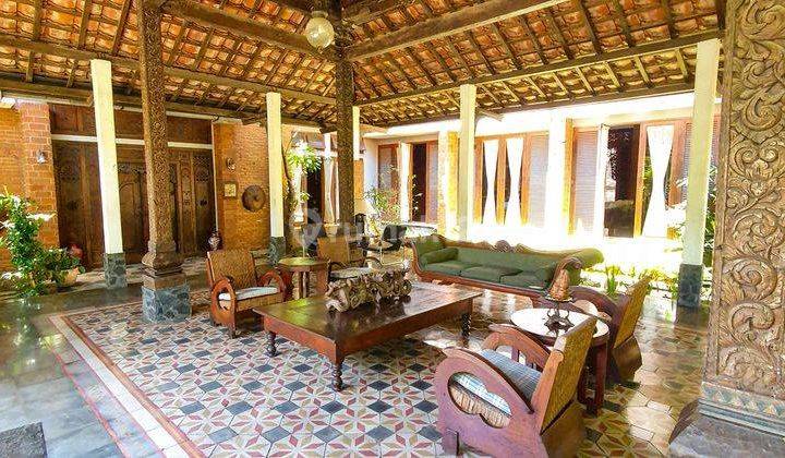 Classic javanese house at bintaro  1