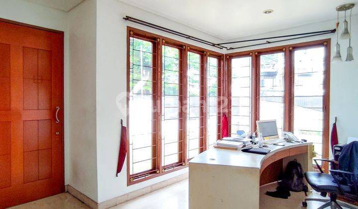 Rumah di hook di kawasan pondok pinang pondok indah 2