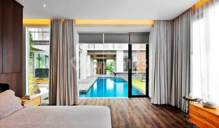 Luxury house in the BSD city area. 2