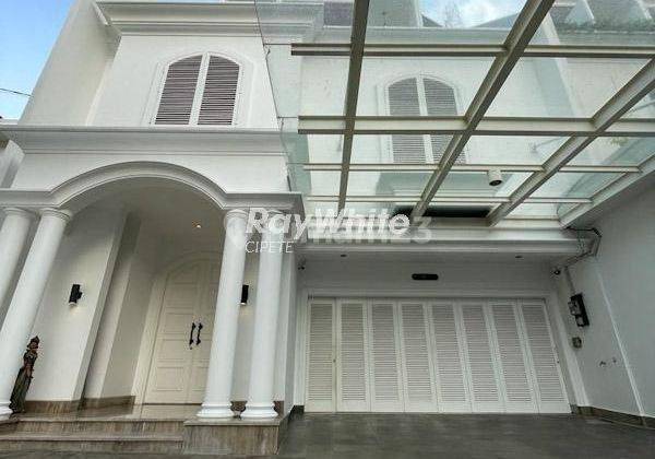 Rumah Mewah Lokasi Prime di Kebayoran Baru 2