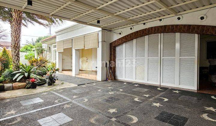 Rumah Cantik Siap Huni, Strategis Dekat Mall Gandaria City  2