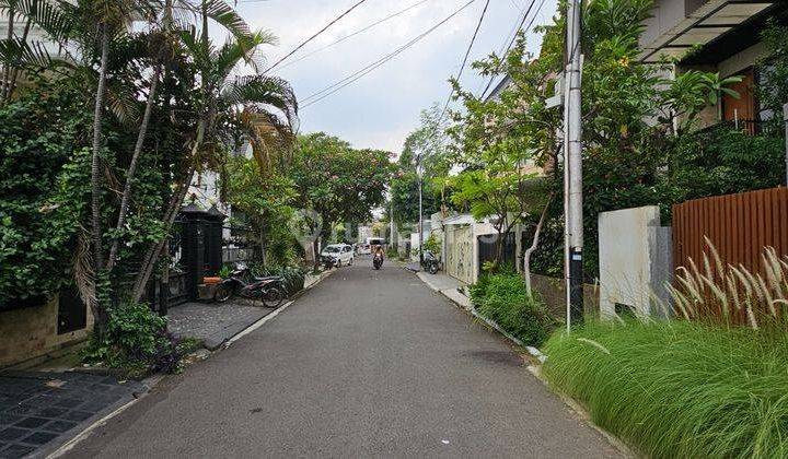 Rumah Cantik, Siap Huni Di Kawasan Pondok Indah 2