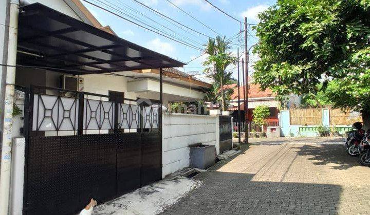 Rumah Lama Siap Huni, Strategis Dekat Mrt Fatmawati Raya  1