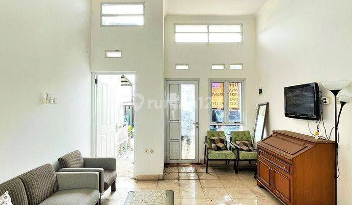 ruang tamu jual rumah di erfina kencana