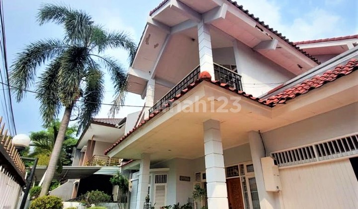 Rumah Strategis Dekat Stasiun MRT Di Cipete Jakarta Selatan Rumah Strategis Dekat Stasiun MRT Di Cipete Jakarta Selatan