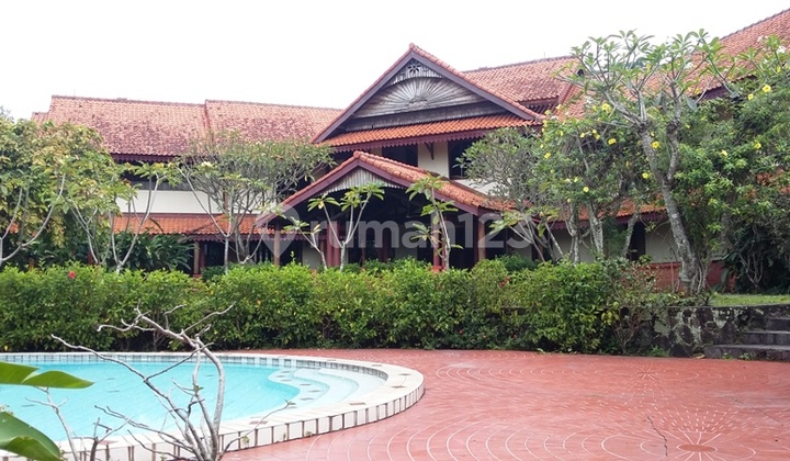 Rumah Vila Nyaman & Strategis Di Cirendeu (3600 m2). Rumah Vila Nyaman & Strategis Di Cirendeu (3600 m2).