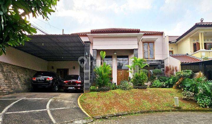 Rumah Bagus Dalam Townhouse di Cireundeu