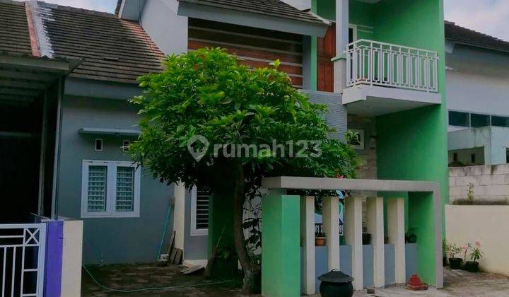 CEPAT RUMAH CANTIK & BAGUS 2 LANTAI LOKASI SANGAT STARTEGIS HARGA TERJANGKAU 1