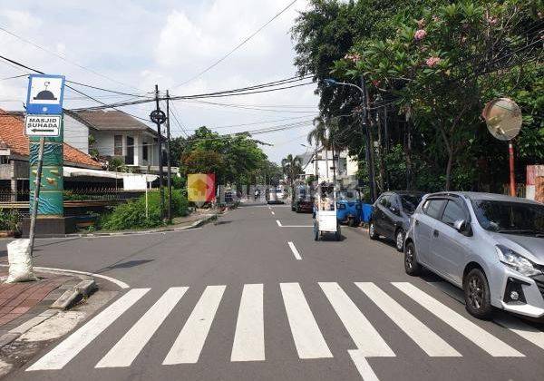 RUMAH DI JALAN SUNAN DRAJAD RAWAMANGUN AREA PULO GADUNG JAKARTA TIMUR 2