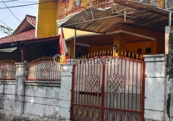 Dijual Rumah 2 Lantai di Komplek Aneka Elok Jatinegara