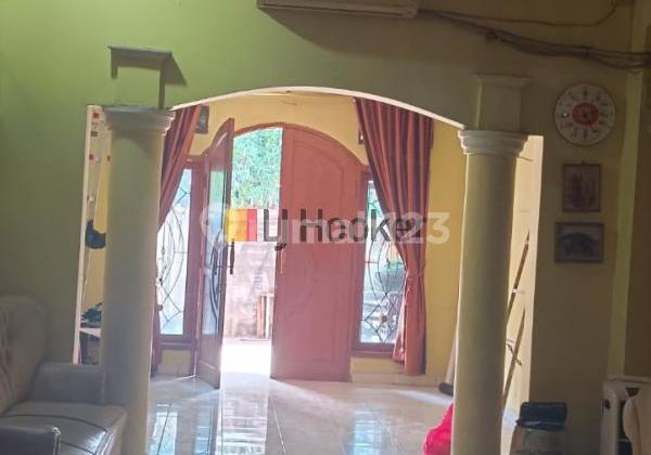 For Sale 2-Story House in Aneka Elok Complex Jatinegara 2