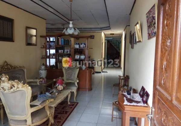 JUAL Cepat Rumah Siap Huni dan Terawat di Menteng Atas Jakarta Selatan 2