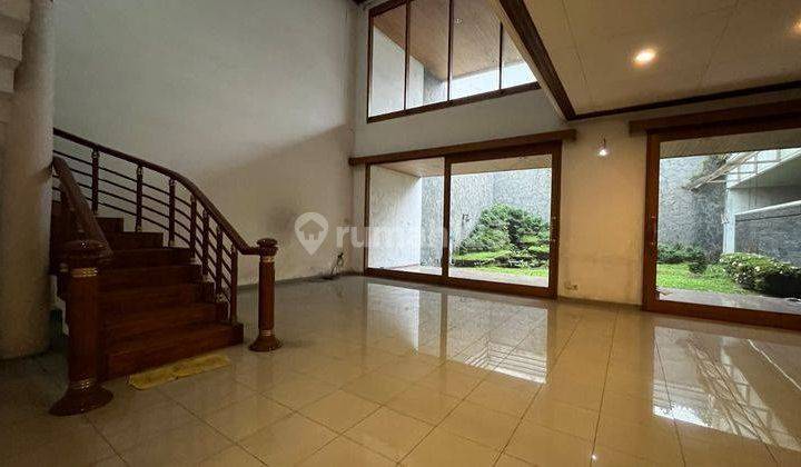 Setiabudi Bandung  Mainroad Rumah SHM 2 Lantai 1