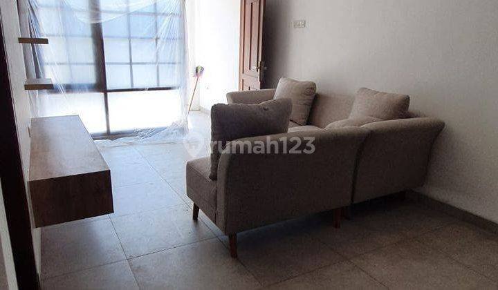 Rumah Modern Minimalis di Taman Holis Indah 1 Fully Furnished 2