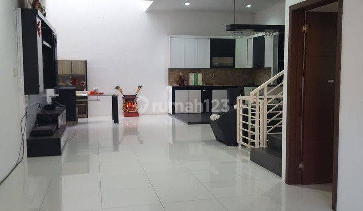 Jual Cepat Rumah Bagus Terawat di Taman Kopo Indah 3 1