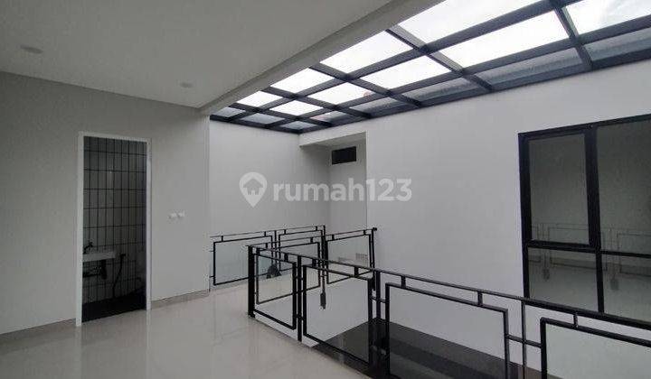 Jual Rumah Baru Minimalis Industrial 2 Lantai di Taman Holis Indah Bandung 2