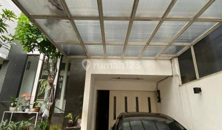 Dijual Rumah 2 Lantai Bagus Turangga 2