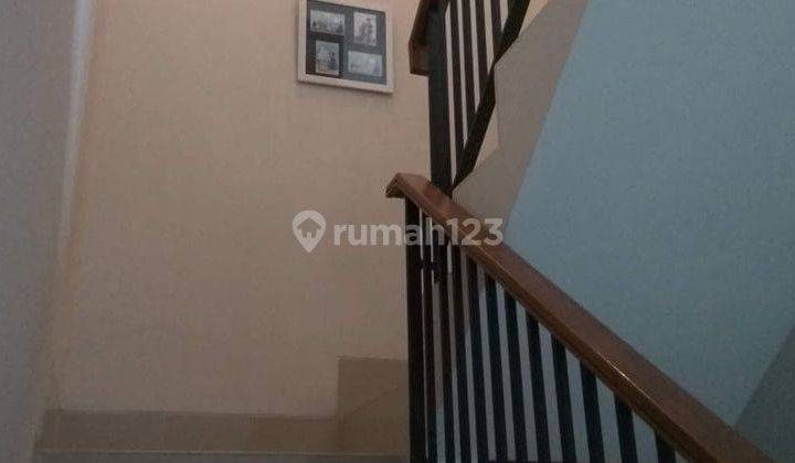 Jual Rumah 2 Lantai Di Istana Regency Sudirman Semi Furnised Terawat 2